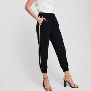 Aritzia Wilfred Jogger Pants Black — Size S
